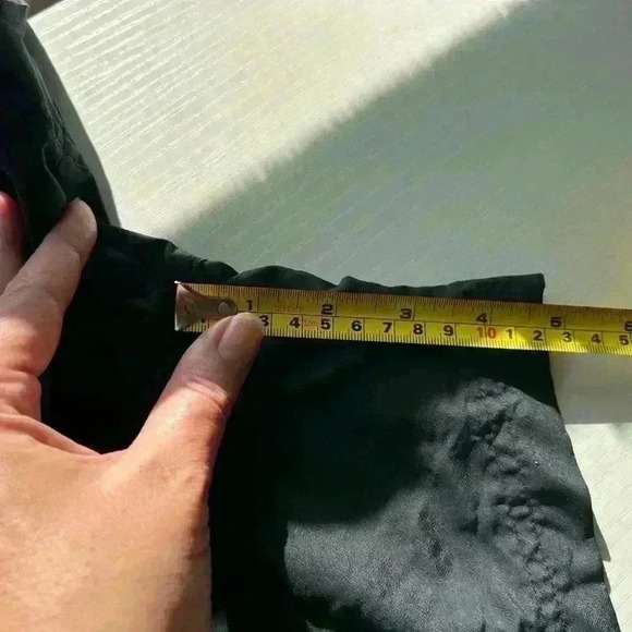 Columbia Womens Black Elastic Waist Slash Pockets Pull On Shorts Size Medium - Picture 9 of 9